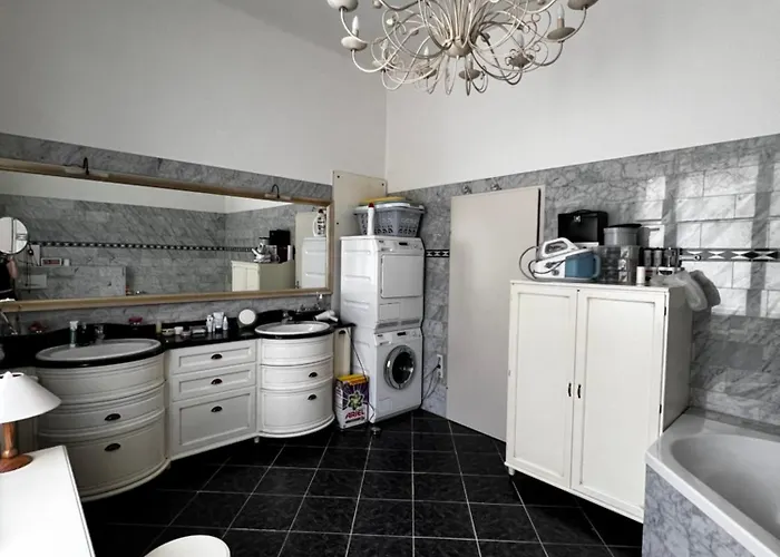 Apartment Elegant Near Schoenbrunn Vienna